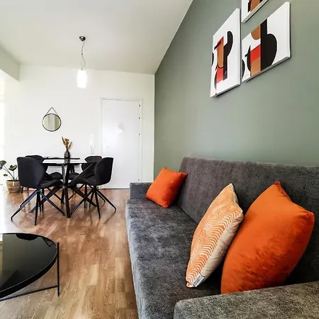 Phaedrus Living View Luxury Iras Flat 102 Nicósia